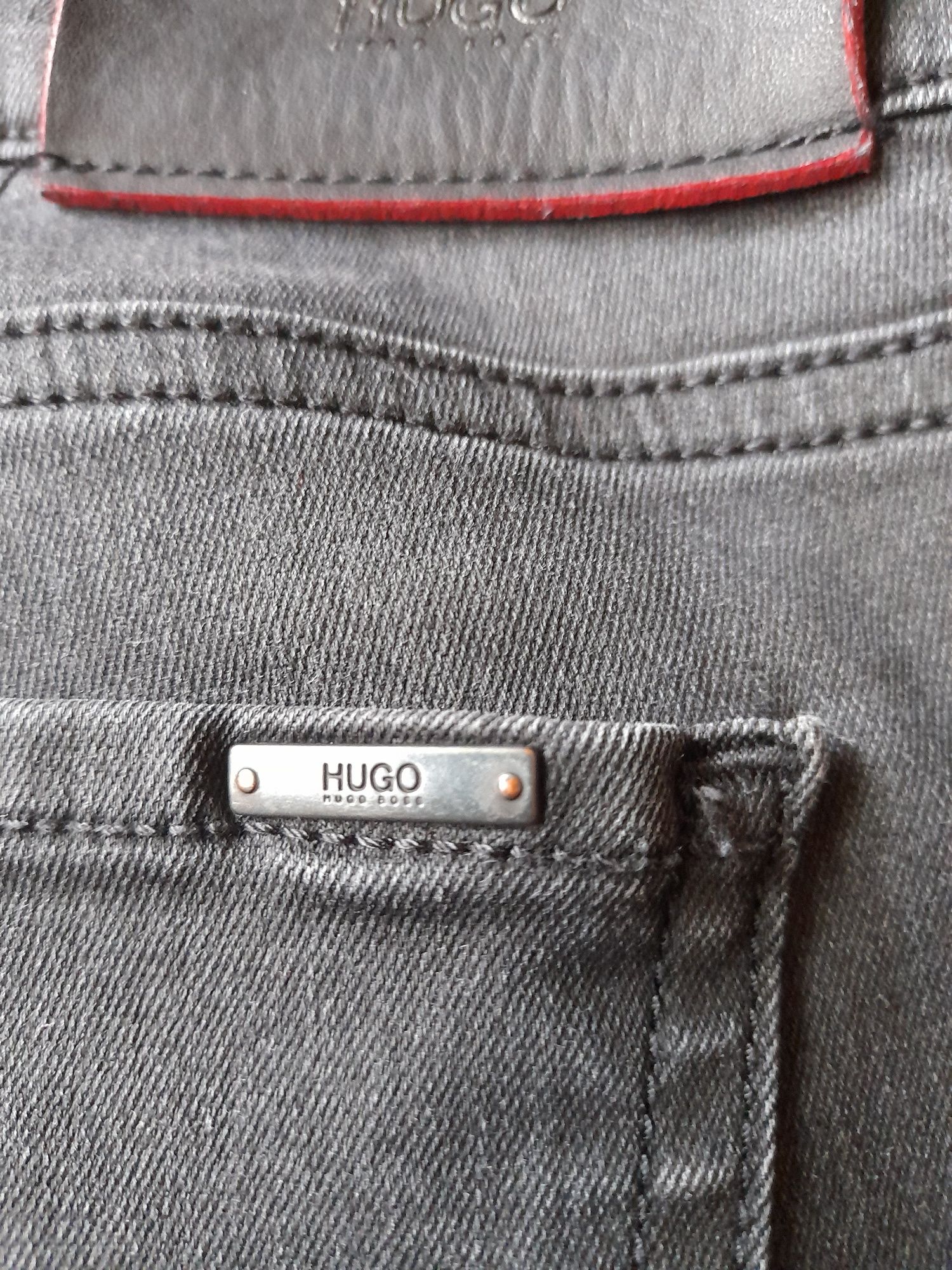 HUGO BOSS дамски дънки 28 номер.
