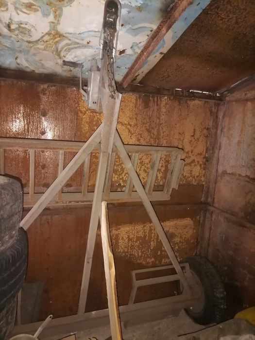 Продам лафет для перевозки а/м