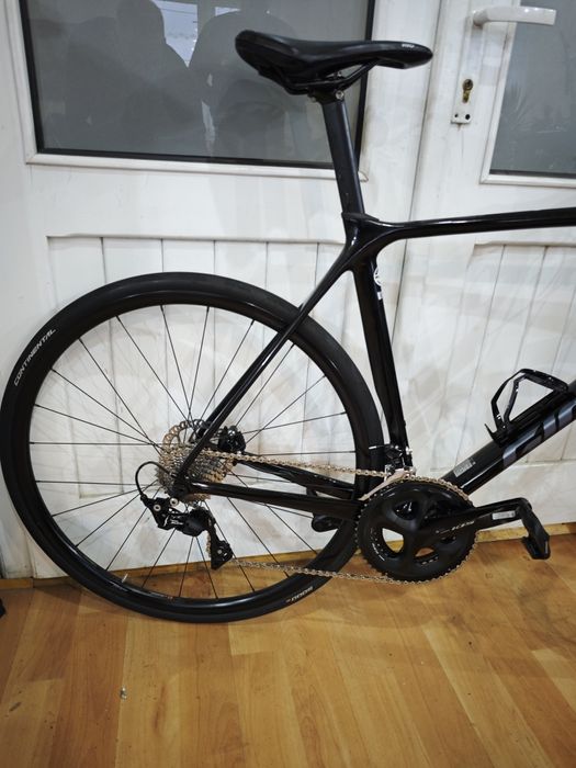 Cursiera carbon Giant Advanced Pro disc 2 shimano 105