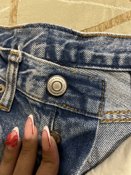 Сини дънки- Zara