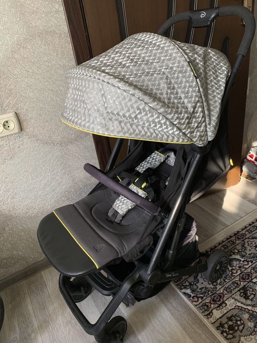 Продам детскую коляску Easywаlker