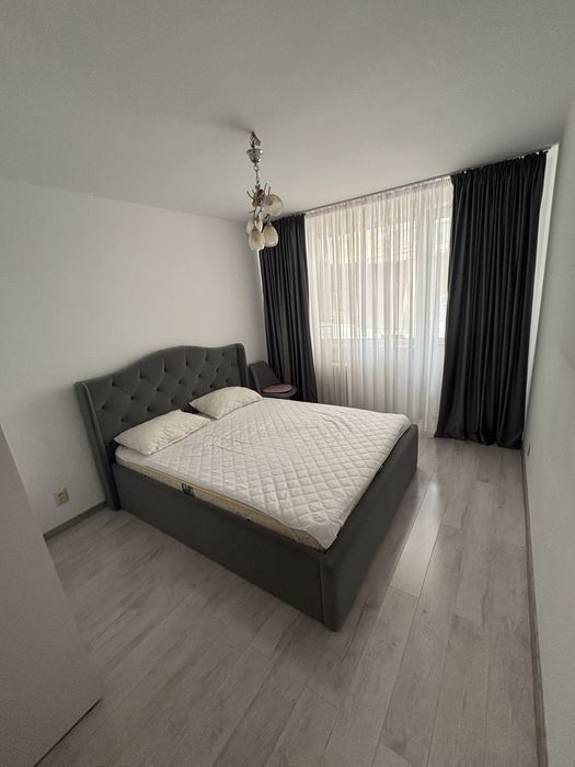 Închiriez Apartament Zona Rovine Institut