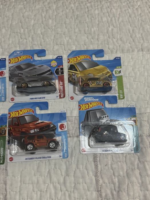 Hotwheels колички