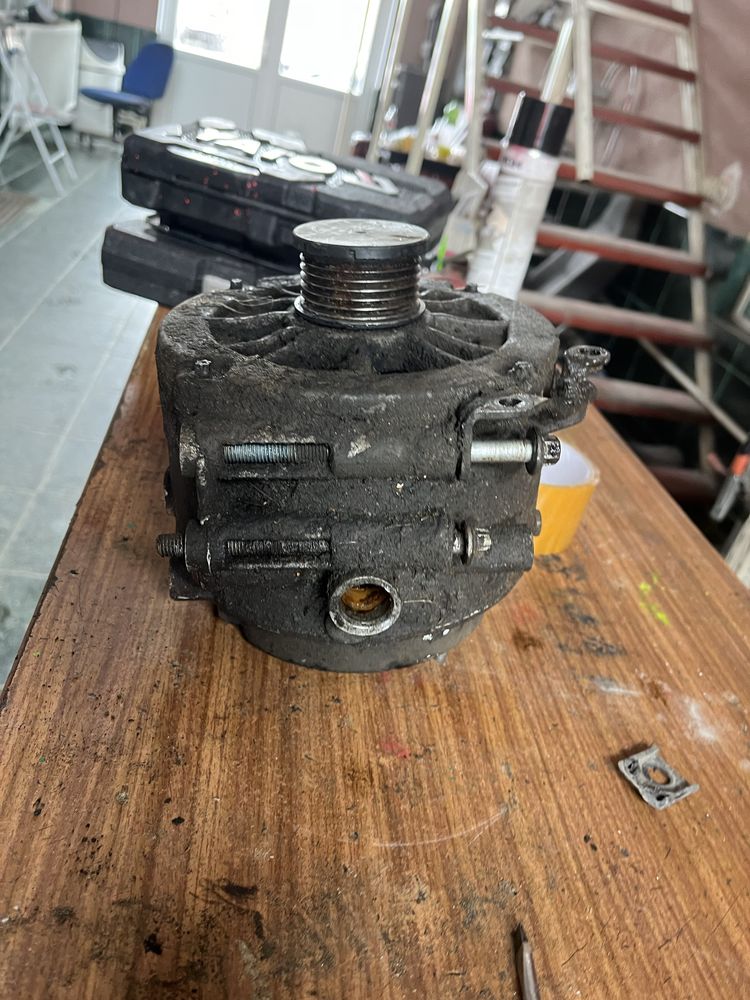 Alternator mercedes c 220 cdi racire apa