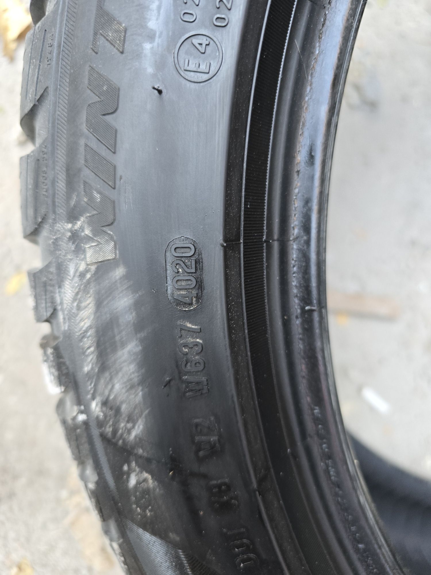 Зимни гуми Pirelli 245 45 19 2бр
