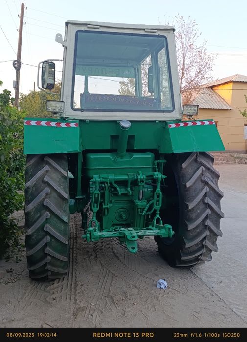 YMZ traktor sotiladi