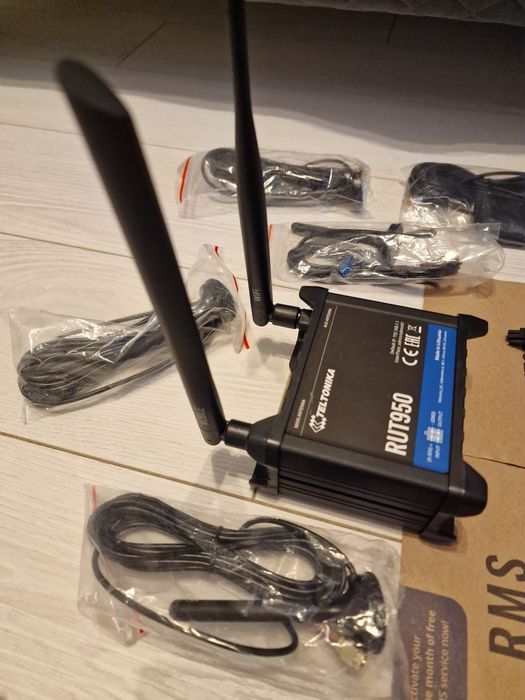 Router Teltonika RUT950, WiFi, 4G, Ethernet,