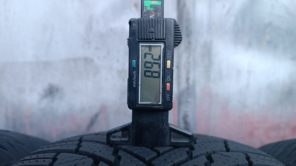 215/55/18 Firestone, dot22