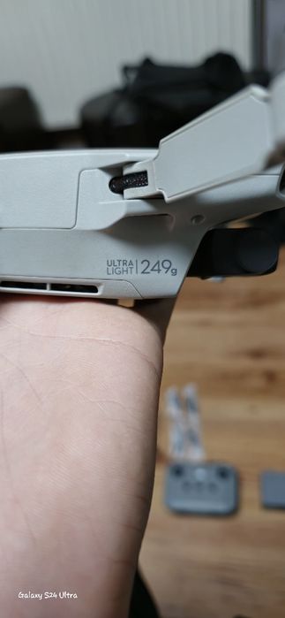 Vând dji mini 2 se