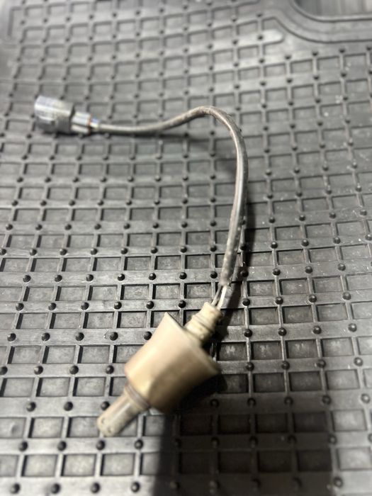 Лямбда-зонд на Toyota Corolla E150 (механика, робот)