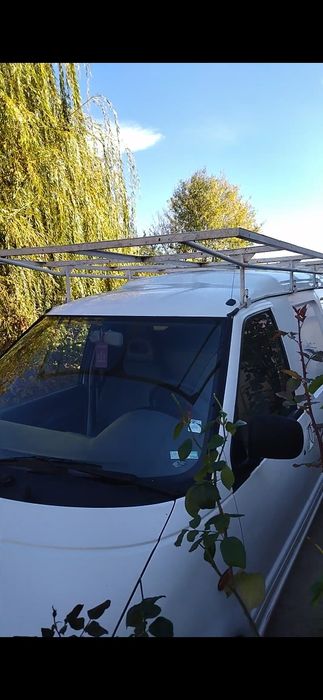 Горен багажник за Нисан Ванет 2000 година