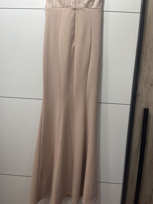 vand rochie de seara