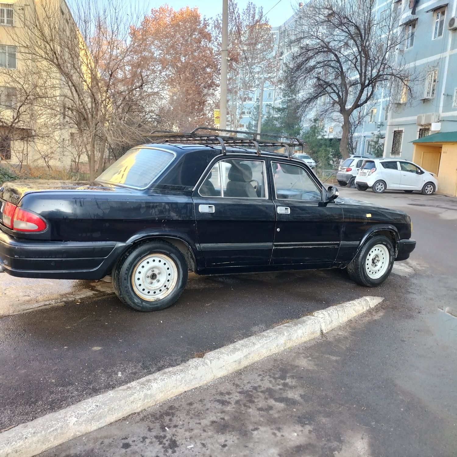 GAZ 31 10 volga yili 2001