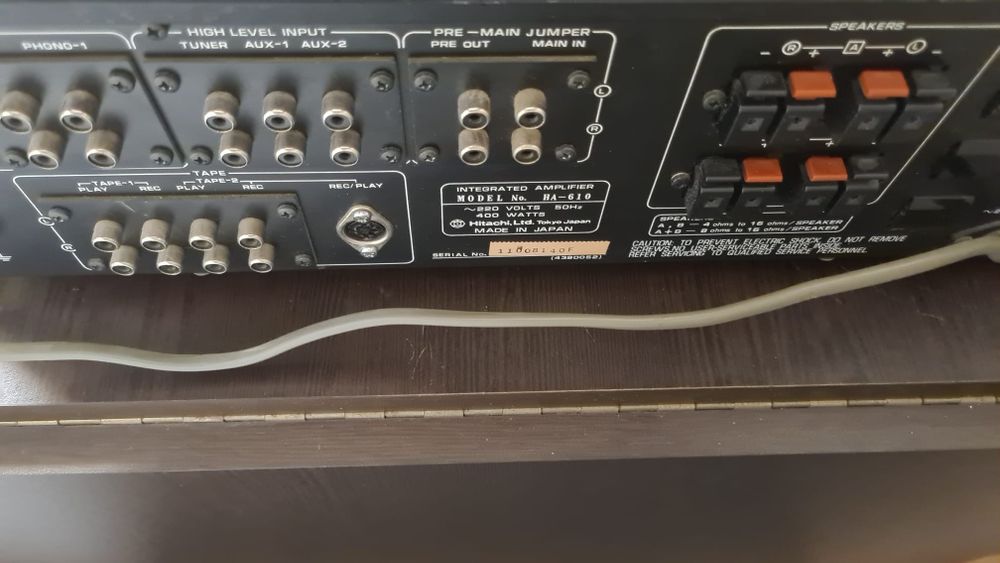 Amplificator Hitachi HA-610