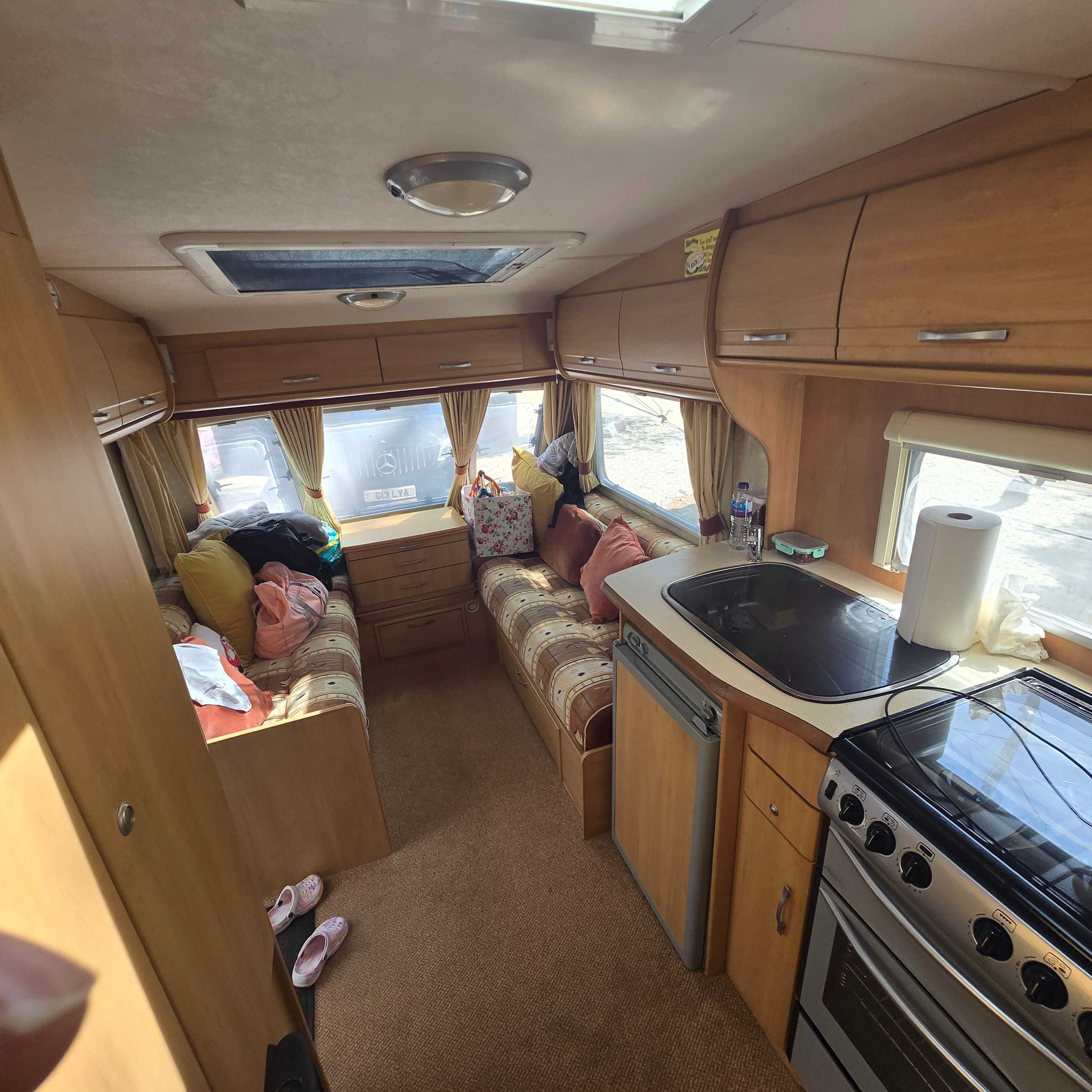 Каравана SWIFT CARISMA 550 4-5 спални места