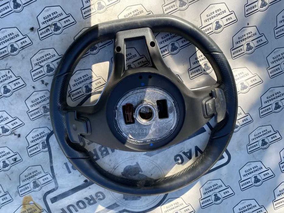 Volan tesit AMG cu padele Mercedes C Class 2015 W204