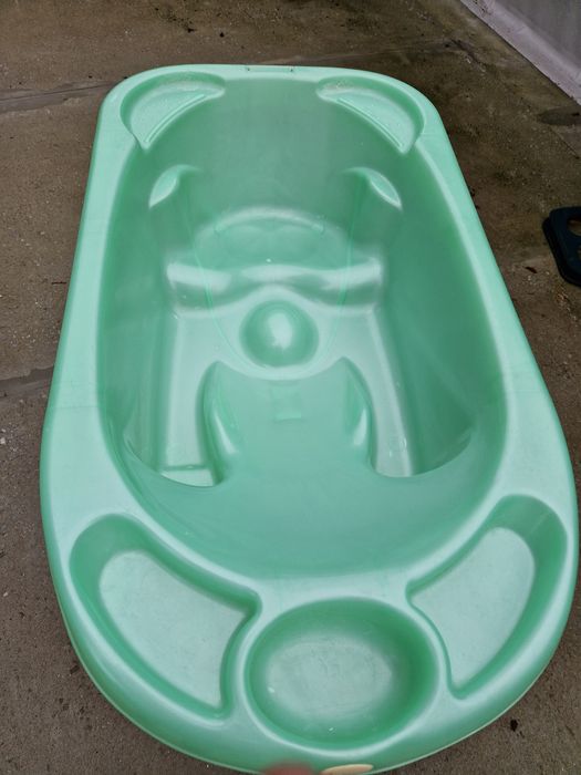 Вана  88 см, с оттичане и стойка.