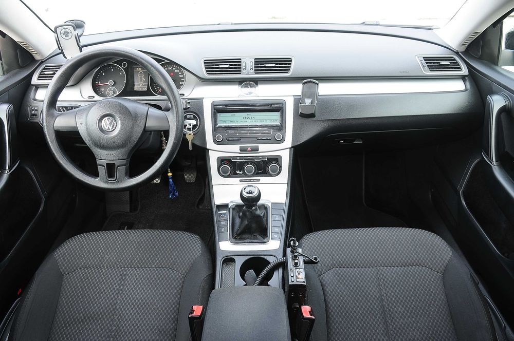 VW Passat B7 2011 1.6TDi 105 CP E5 6 trepte Clima Park-Pilot / FISCAL