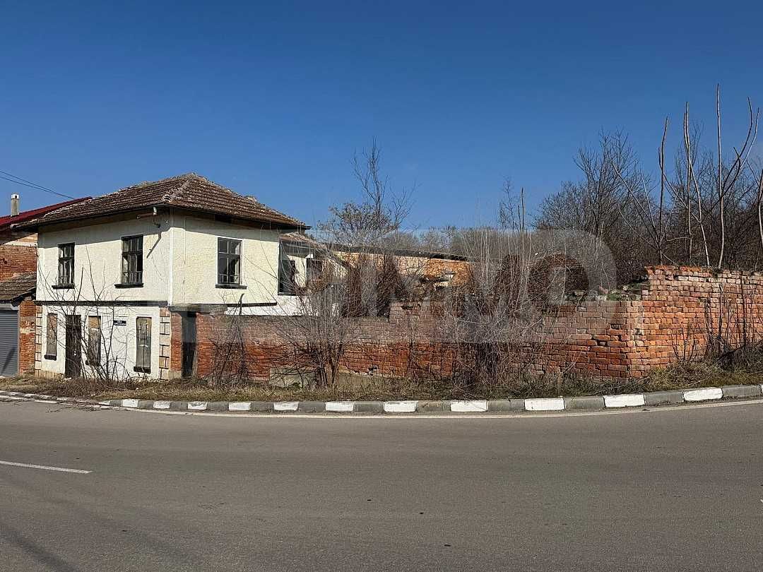 Къща в село Юпер