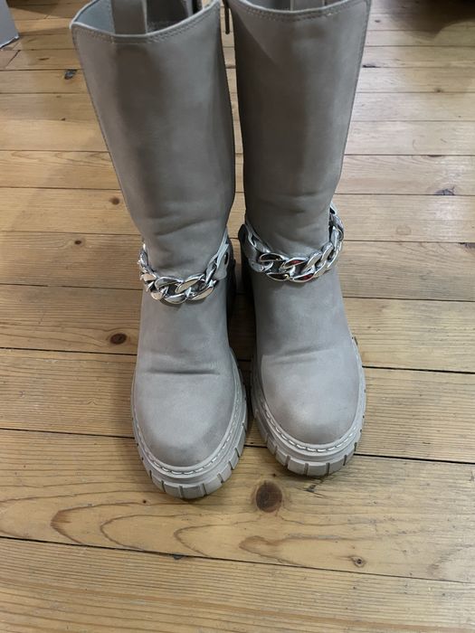 Страхотни боти Dockers