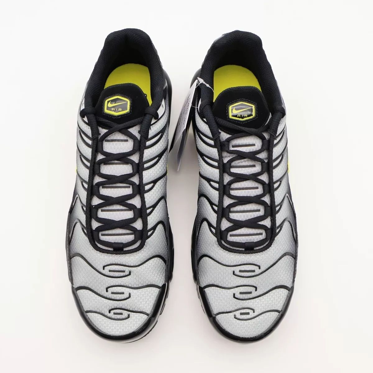 Nike Air Max Plus Wolf Grey Black Opti Yellow DM0032-012)