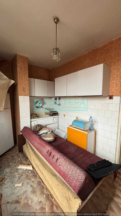 Продава се Двустаен апартамент в Търговище, Център - 73 кв.м за 957 €/кв.м - Снимка #4