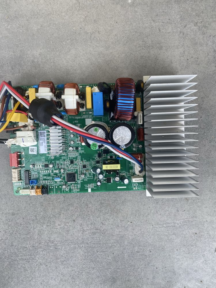 Repar placi electronice pentru orice aparat