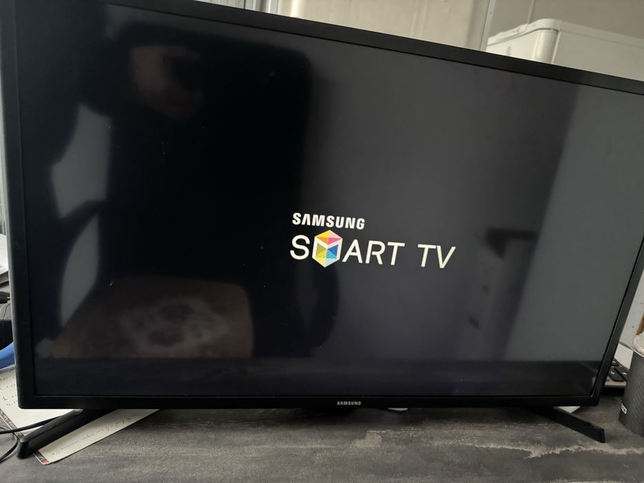 Samsung Smart TV 32 дюйма
