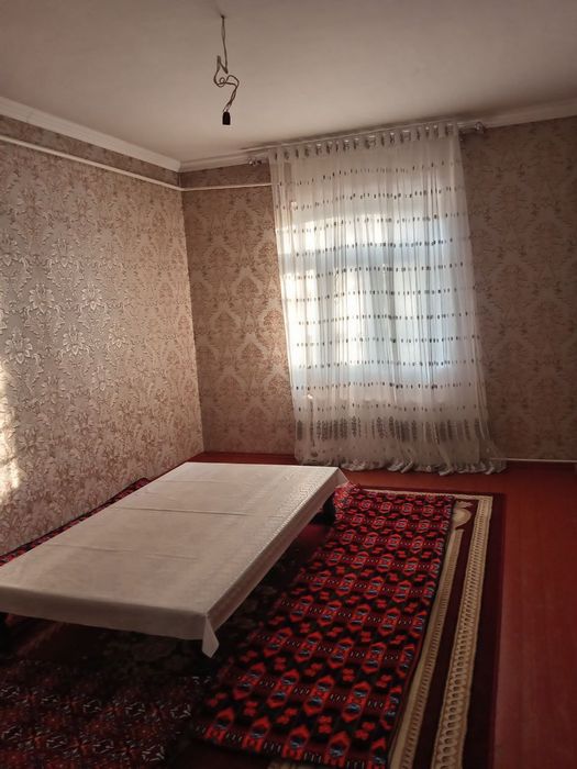 Фаргона Шахар 6 сотик уй.