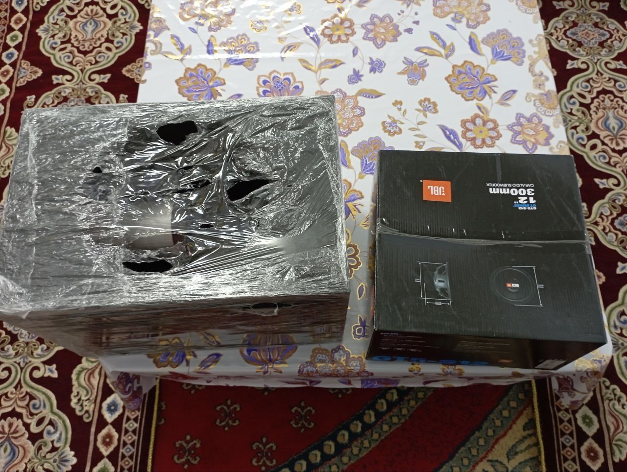 JBL 1200 watt lik yangi pachka.