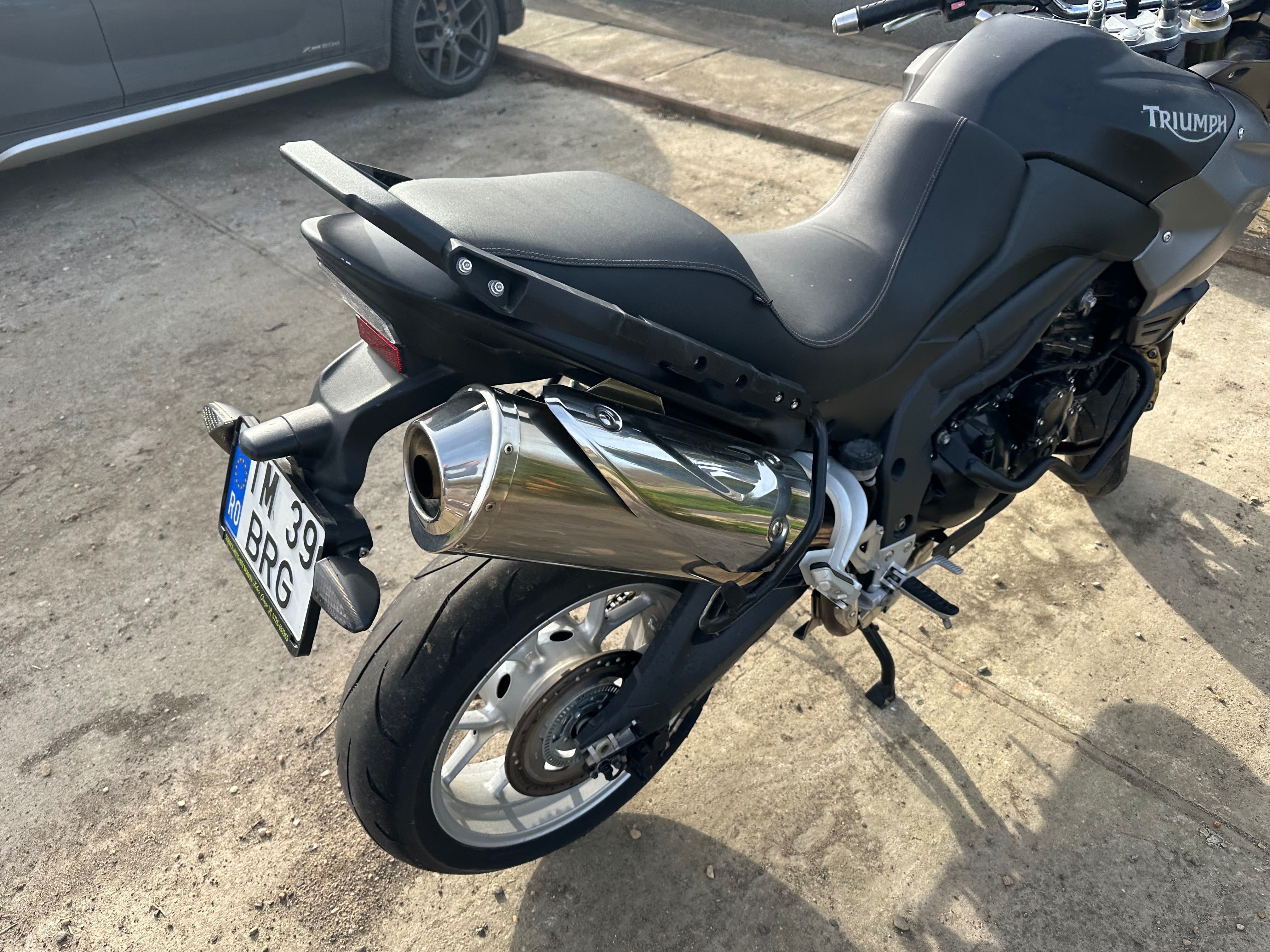 Triumph tiger 1050