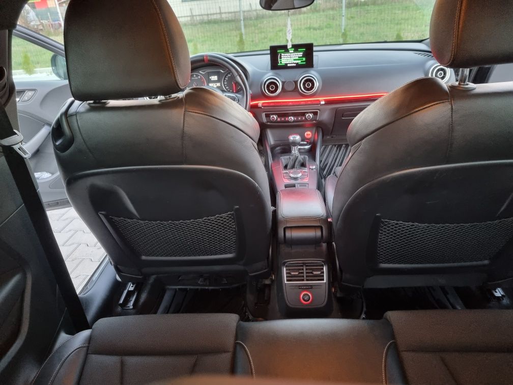 Audi a3  an 2013 , 8v tfsi 1.4 pachet S Line