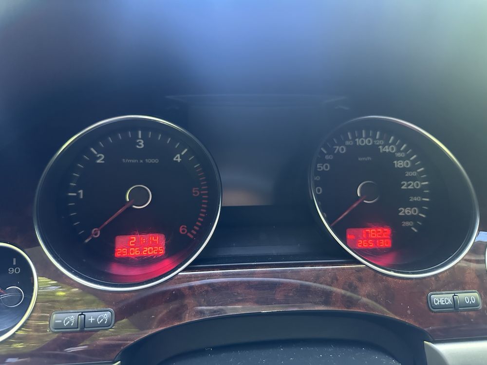 Audi A8 D3 3.0tdi 235HP