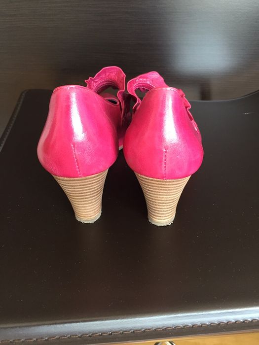 Дамски обувки