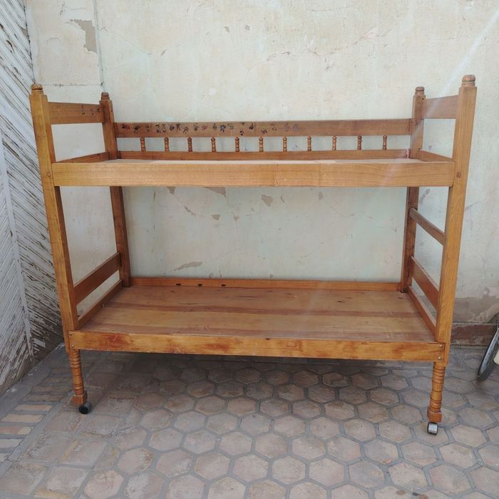 Детский крават сотилади 600 минг