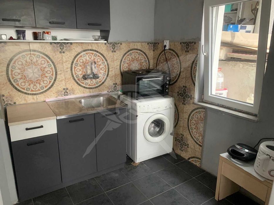 Продава се Къща в Варна, Автогара - 165 кв.м за 534 €/кв.м - Снимка #3