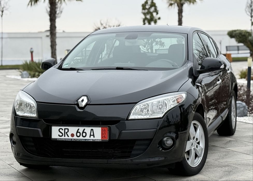 RENAULT MEGANE III - 1.4 Benzina -Limusine Dinamique 2012 - Euro 5