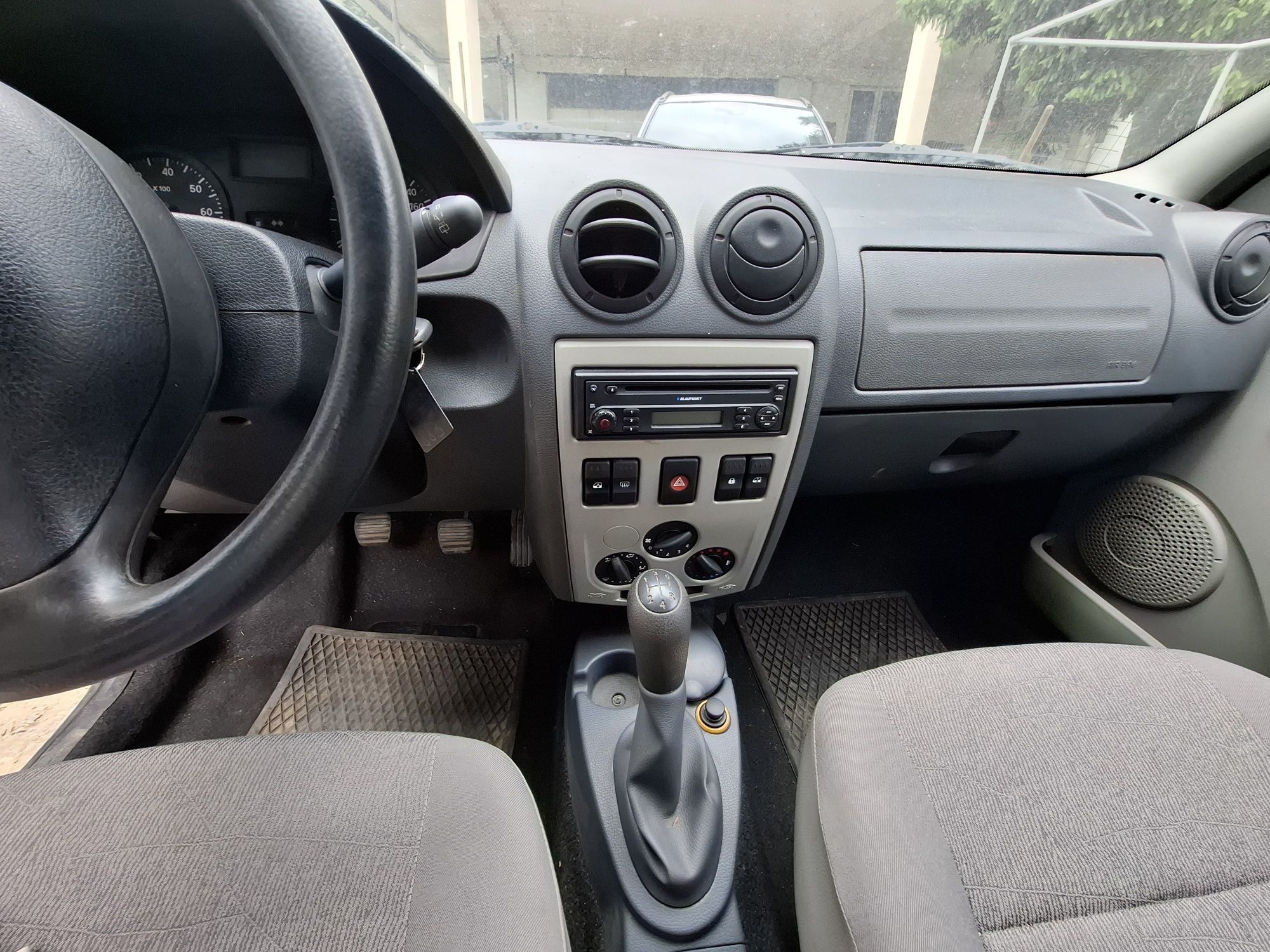 Dacia logan intretinuta