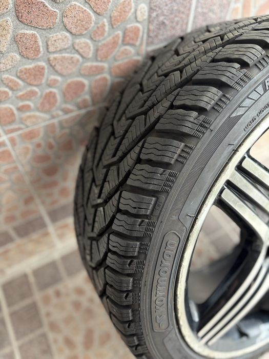 Оригинални джанти AMG със зимни гуми 18