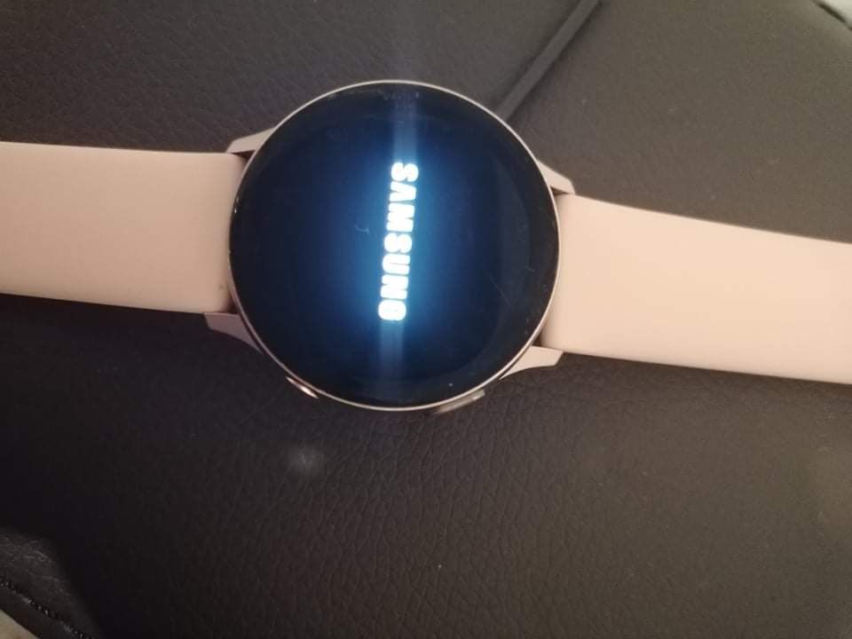 Se vinde ceas Smartwatch