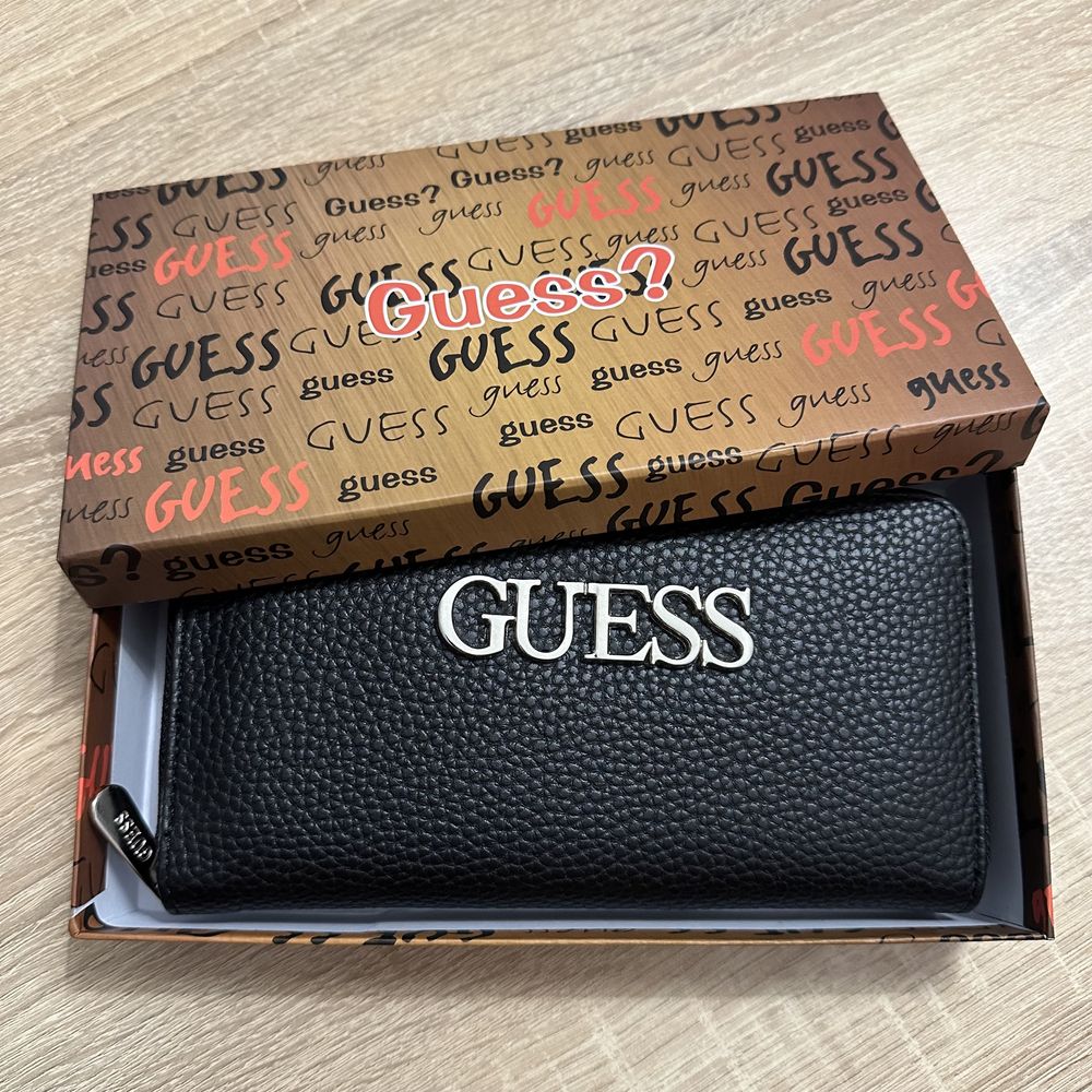 Дамско портмоне Guess