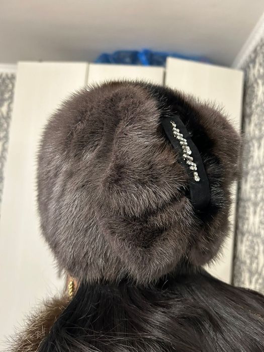 Норка шапка 20 мын саудасы бар