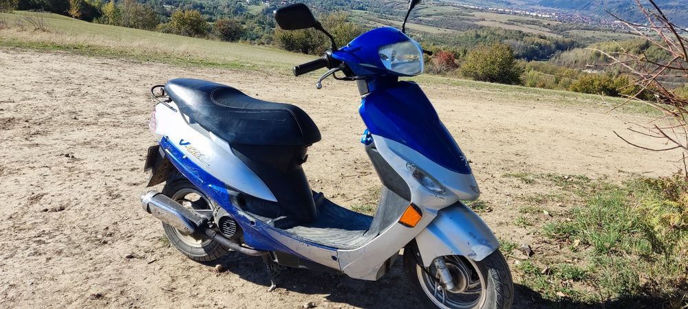Scuter Peugeot v clic înmatriculat
