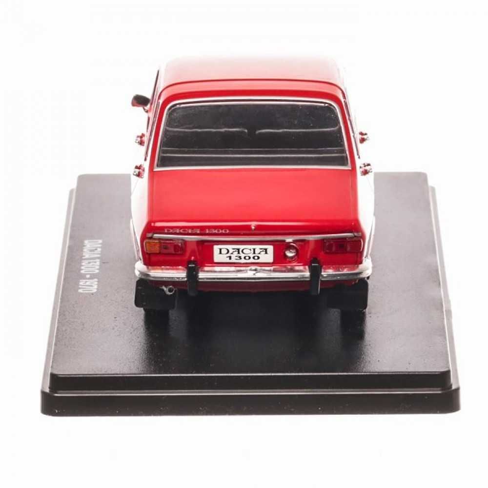 Macheta Dacia 1300 (1970) 1:24 Hachette, aprox. 19cm, sigilata