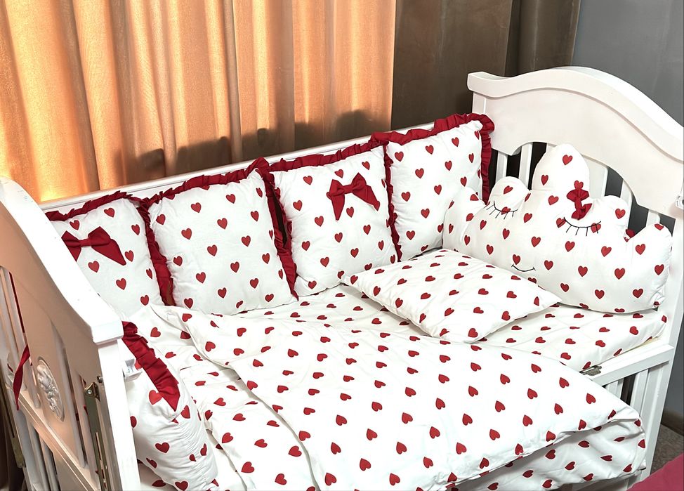 Бортики на детскую кроватку