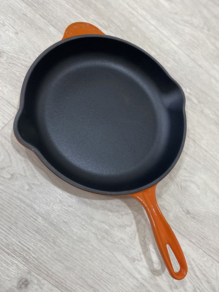 Сковорода Le Creuset оригинал  26см б/у: раз 5-7 пользвлсь, как новый