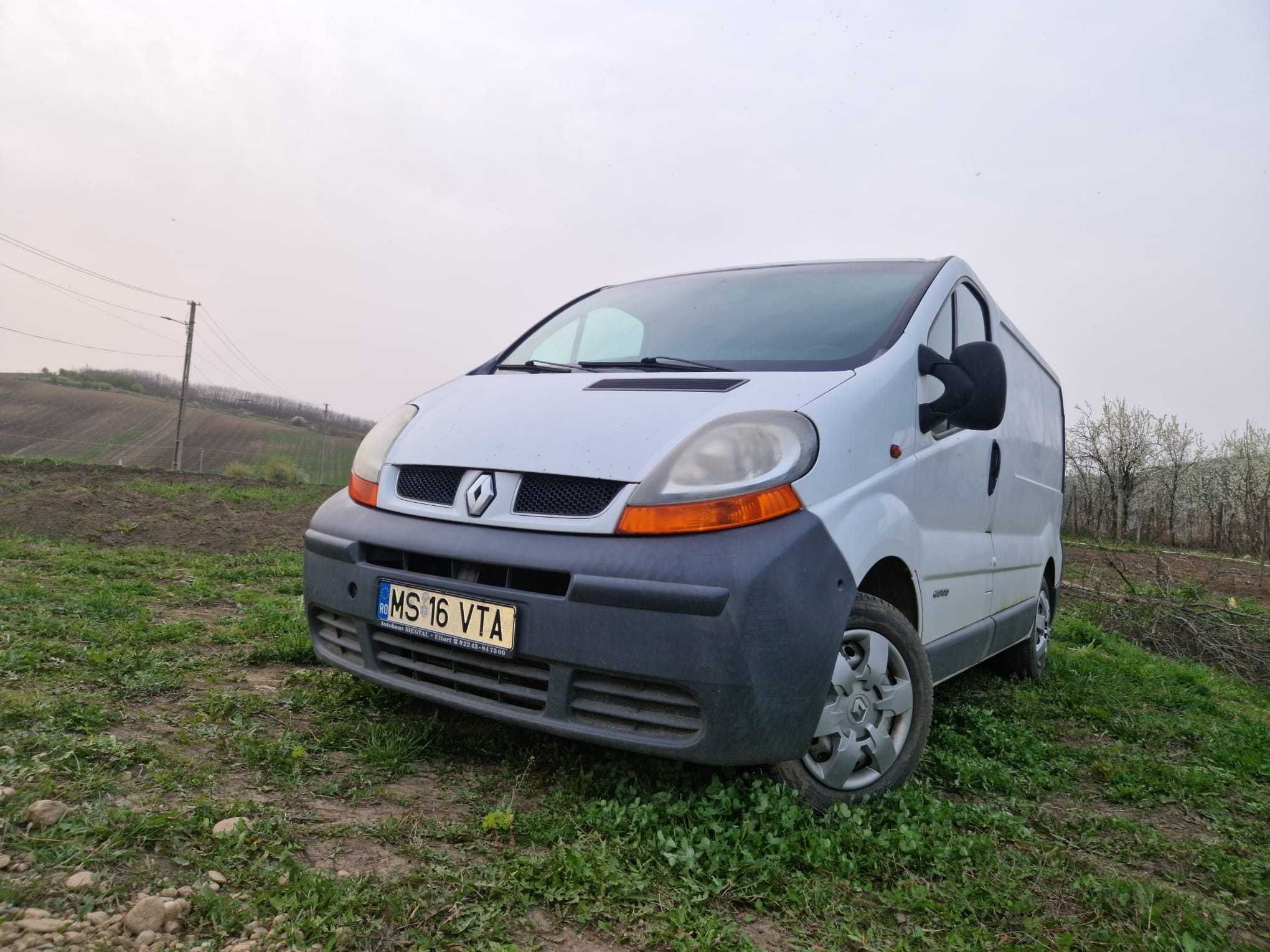 Vand Renault Trafic, 2004, 2.0 Diesel