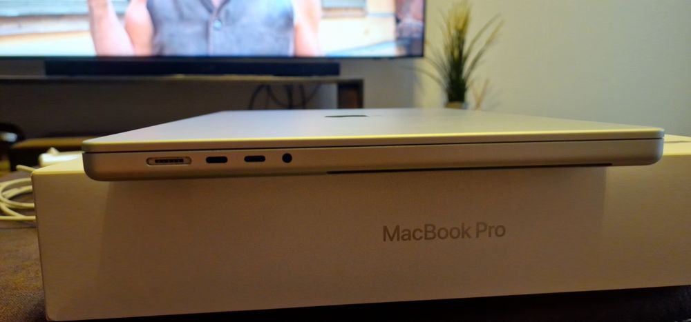 MacBook Pro M1, 16 inch, 32 GB RAM, 512 Storage