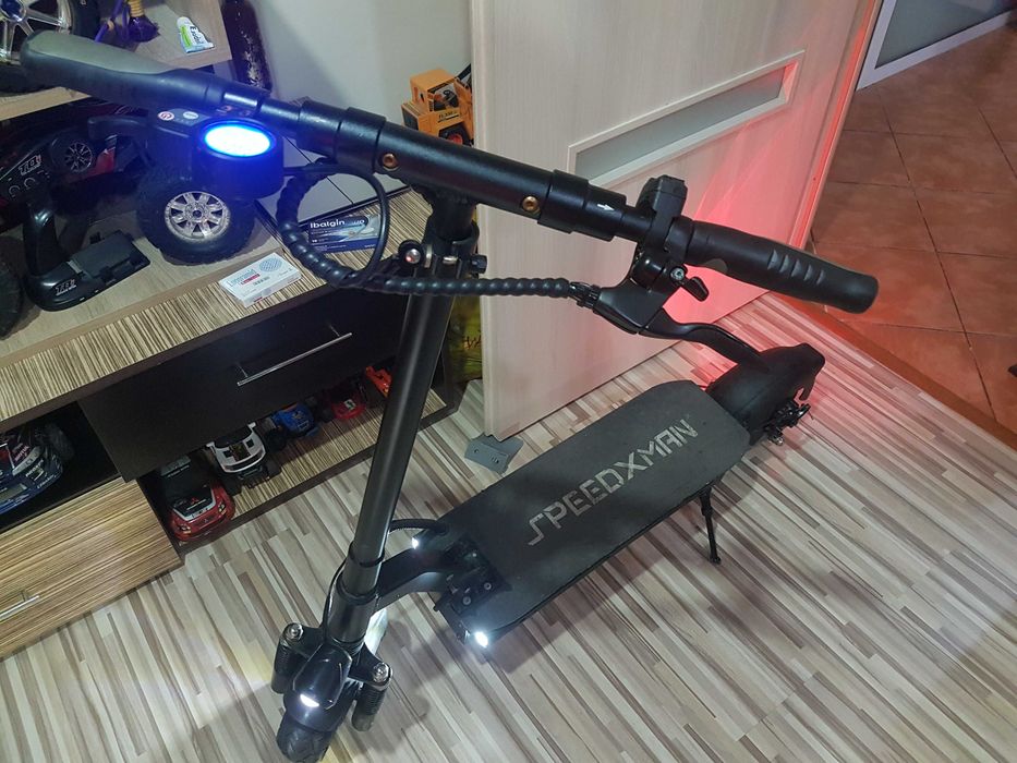 Dezmembrez Trotineta electrica SPEEDXMAN 8- 9 UP (2021) 48v/15Ah LG