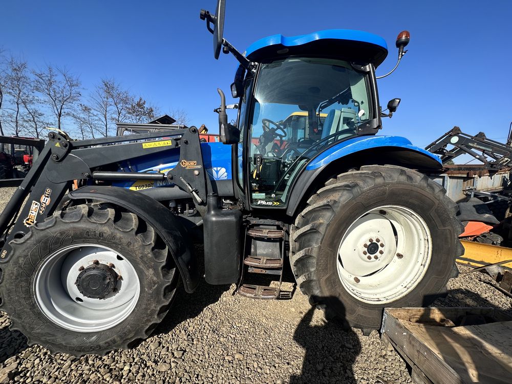 New Holland T6030 cu incarcator frontal